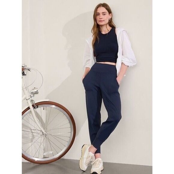 ✨Athleta Venice HIGH RISE Navy Sz Large Jogger✨ - Picture 1 of 9